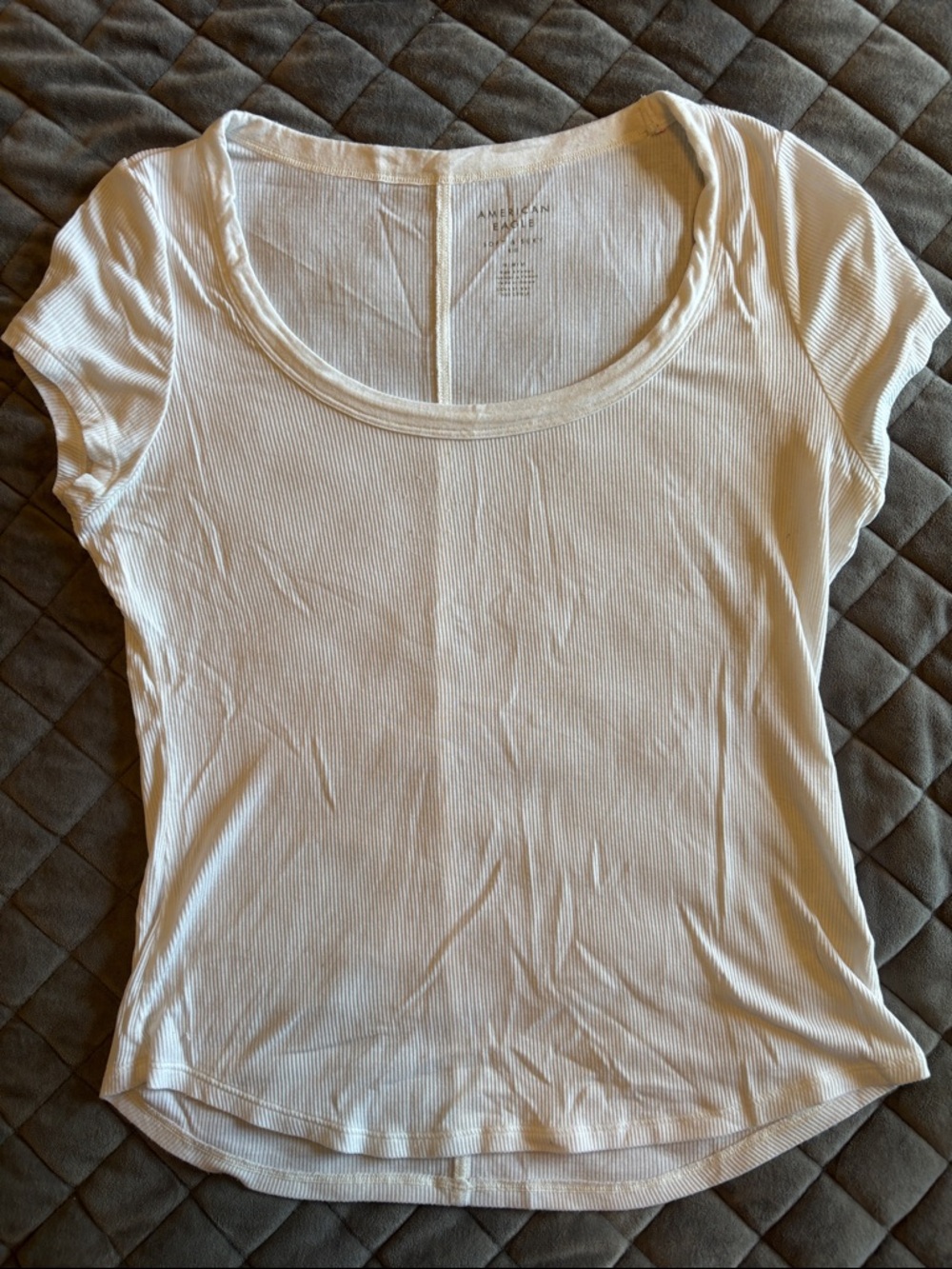 American eagle soft and sexy Women's White Scoop Neck Ribbed Tee. Medium